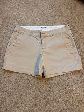Old Navy Beige Mid-Rise Cotton Chino Bermuda Shorts